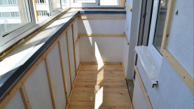 Процесс отделки балкона