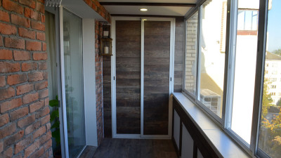 Внутренняя и внешняя отделка балкона: какие материалы выбрать и как их использовать
